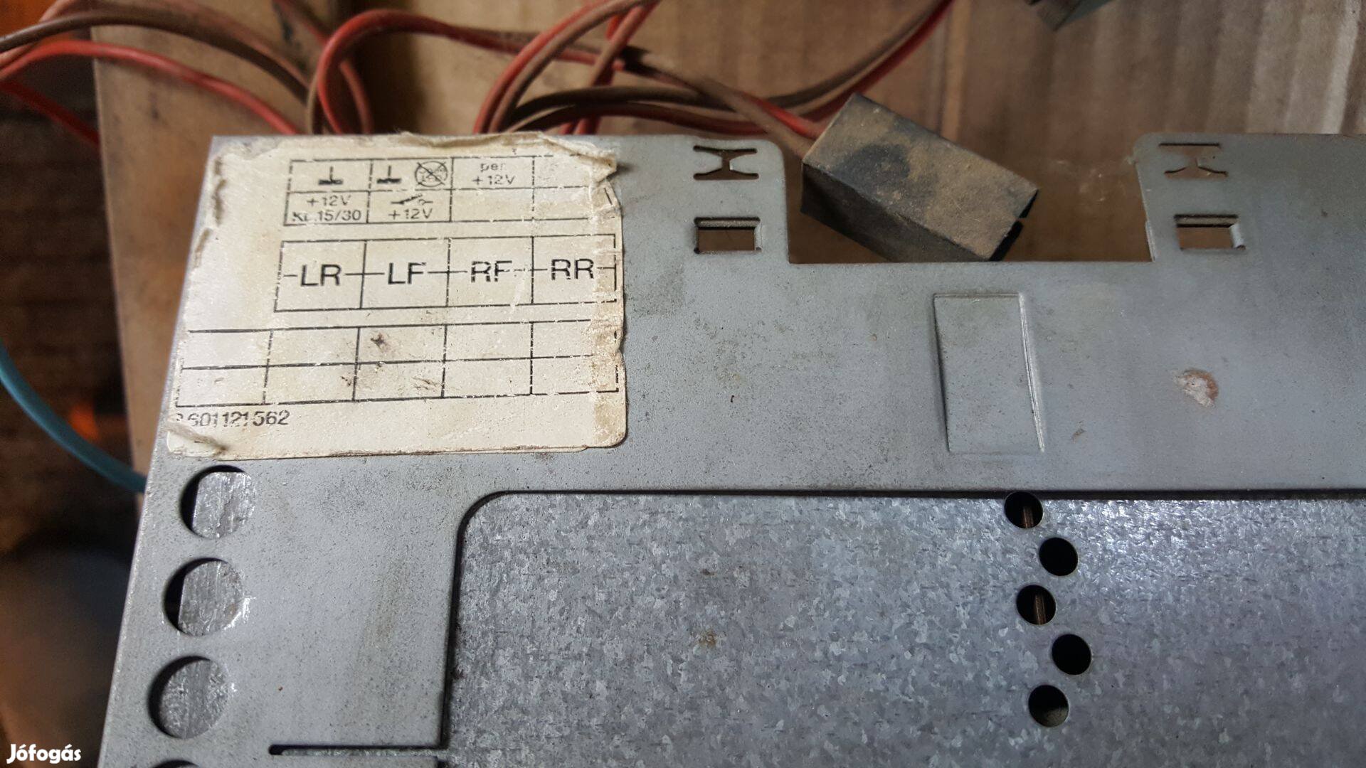 Blaupunkt Verona CR31 retró autórádió