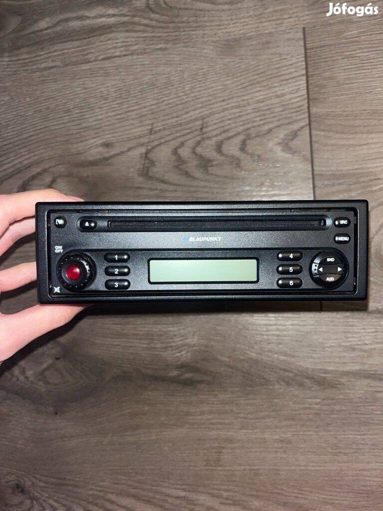 Blaupunkt rádió Dacia Loganhez