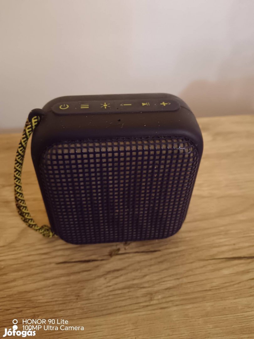 Bluetooth hangszóró