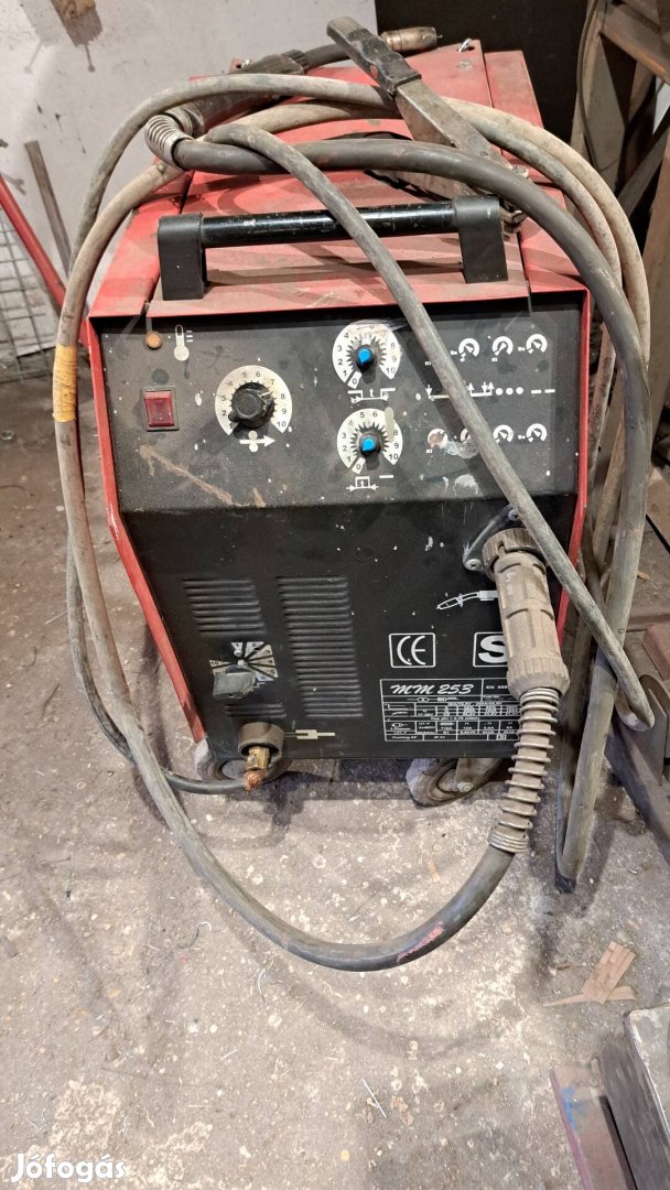 Bmax co2 hegesztő 250A mm253 3 fázis!