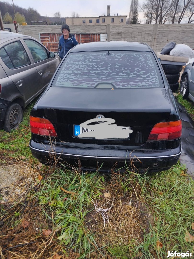 Bmw 520i e39 minden alkatrésze 