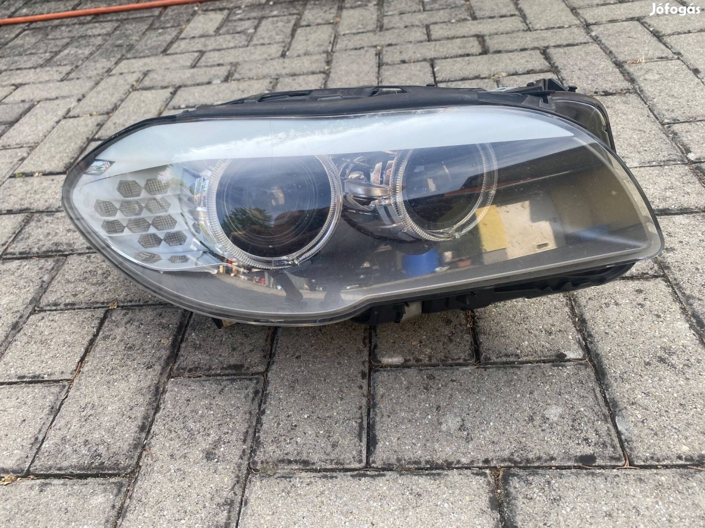 Bmw 5 F10 F11 utasoldali első lámpa