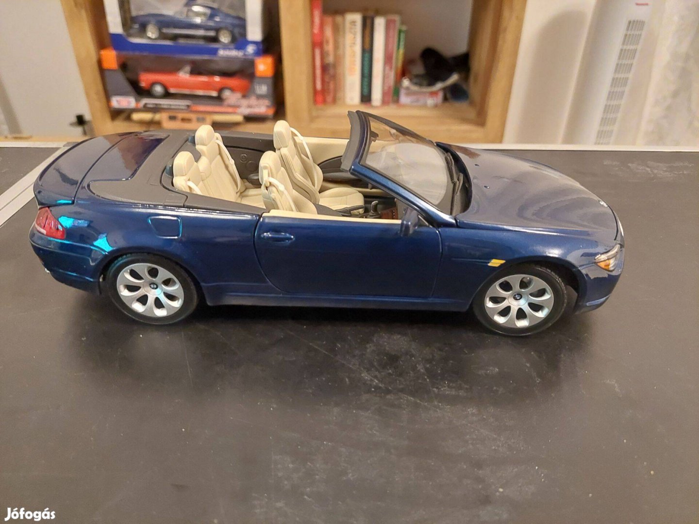 Bmw 645 ci cabrio 1:18 méretben Maisto