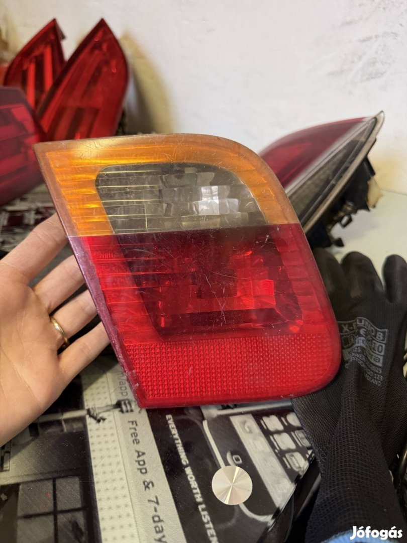 Bmw E46 LCI sedan bal hátsó csomagtér lámpa 6907945