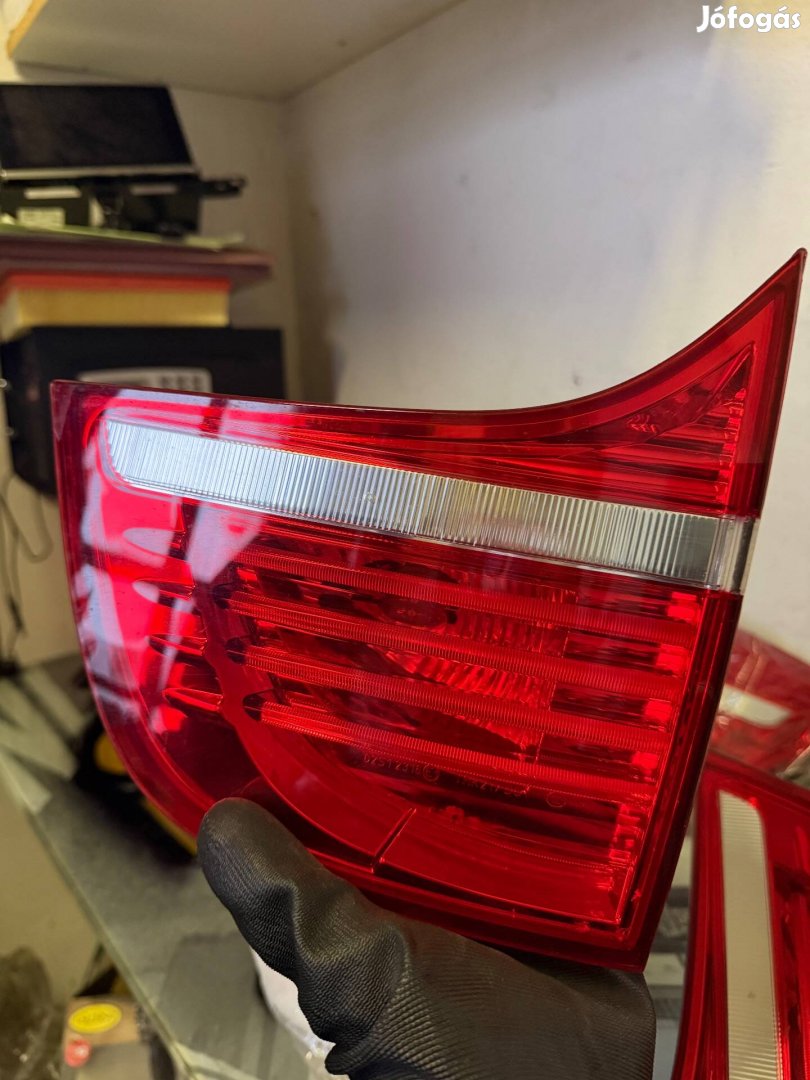 Bmw E71 X6 jobb oldali csomagtér lámpa