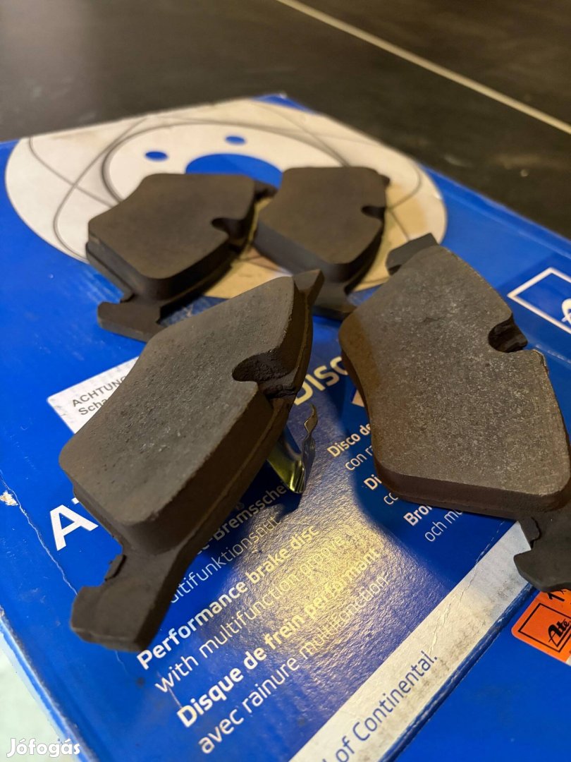 Bmw E90 325d eső féktárcsa és fékbetét