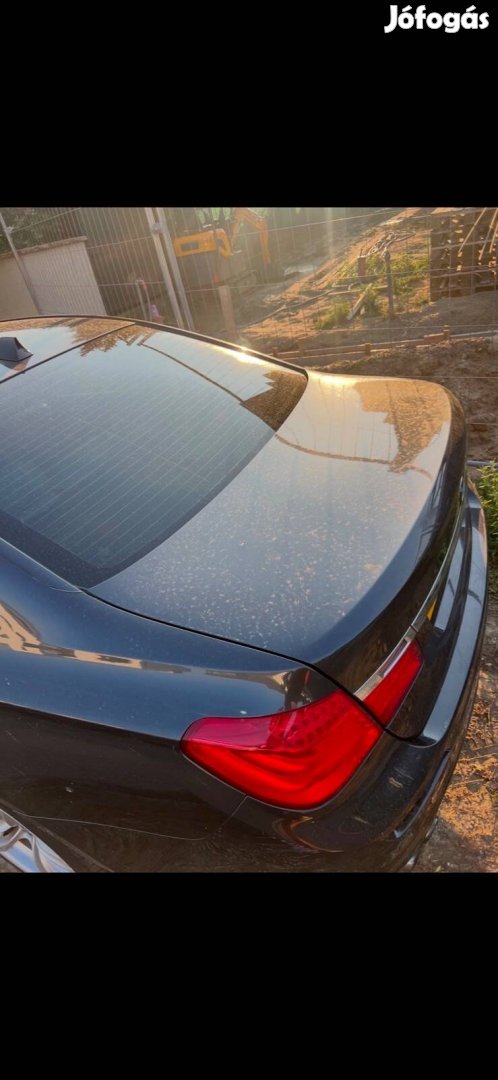 Bmw F01 csomagtér ajtó