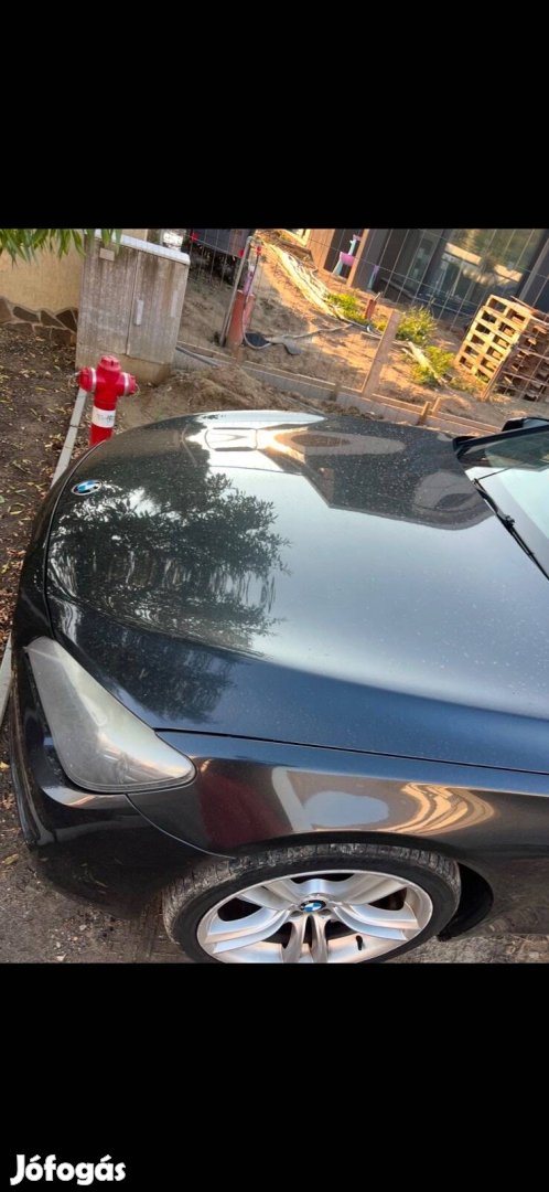 Bmw F01 motorháztető