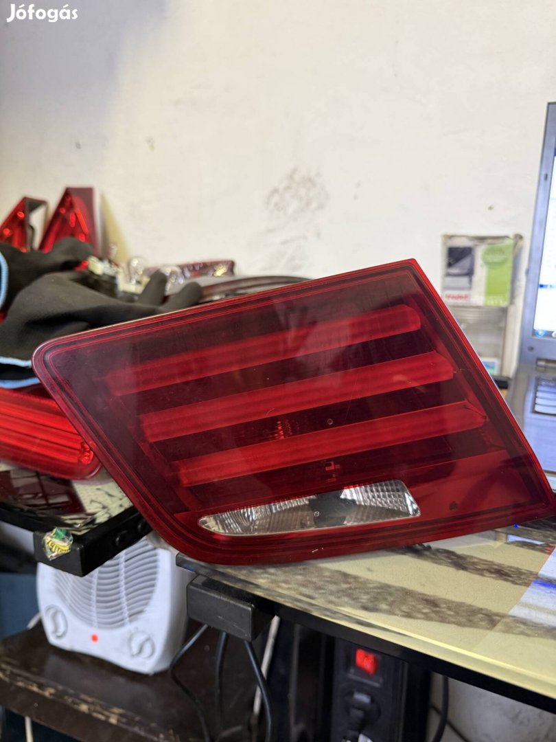 Bmw F10 csomagtér lámpa jobb és bal oldali is 7203225