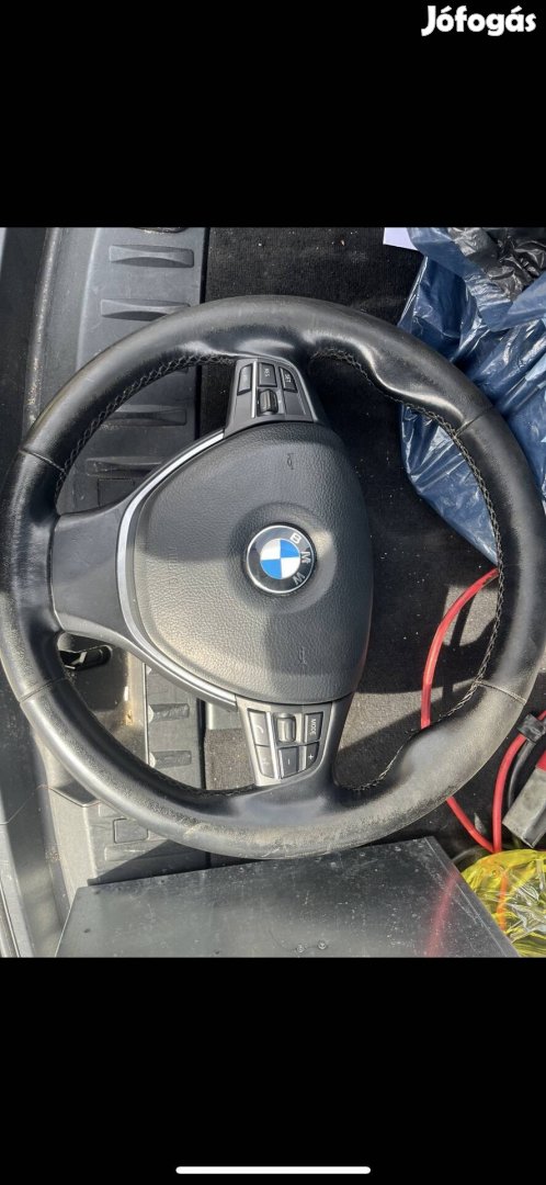 Bmw F10 kormány 