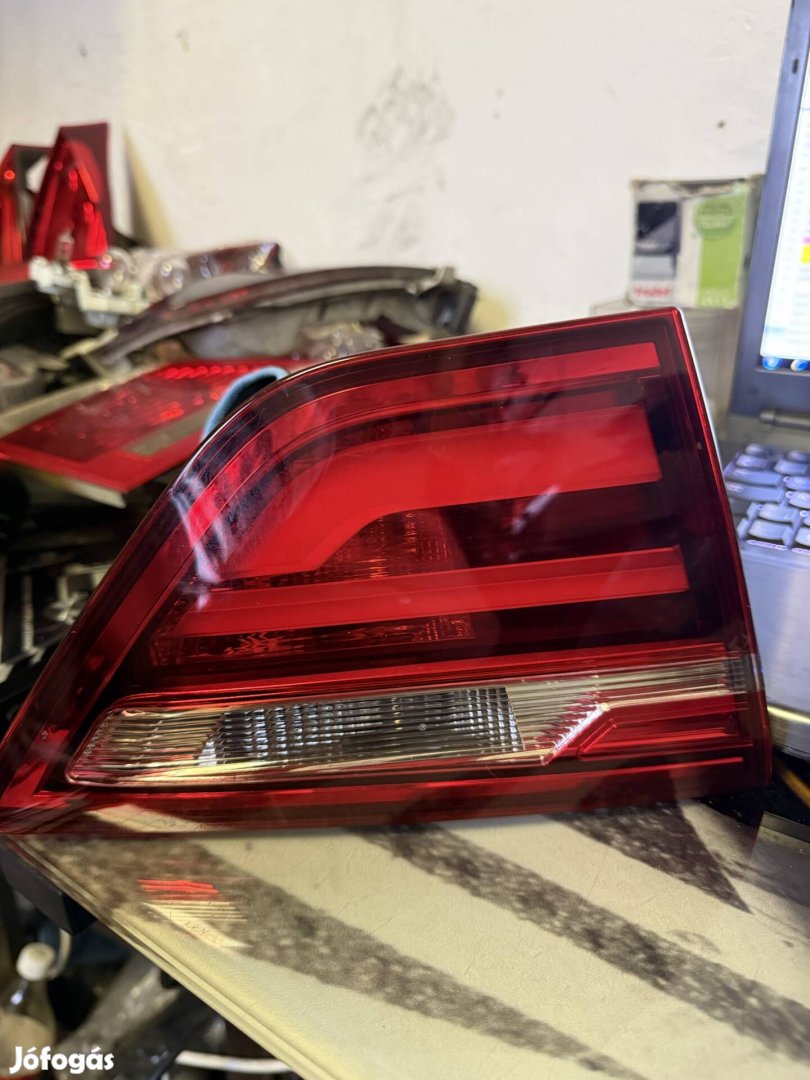 Bmw F26 X4 csomagtér lámpa bal hátsó