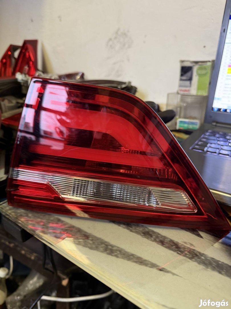 Bmw F26 X4 jobb hátsó csomagtér lámpa