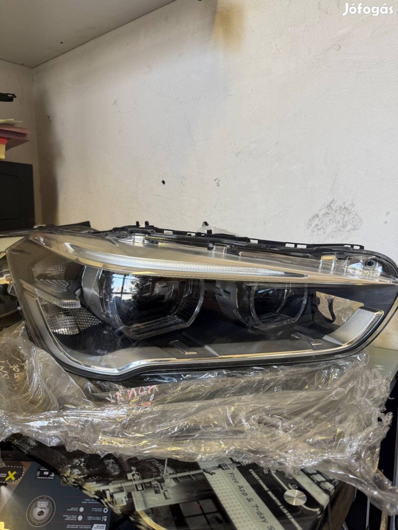 Bmw F48 X1 full led jobb oldali fényszóró