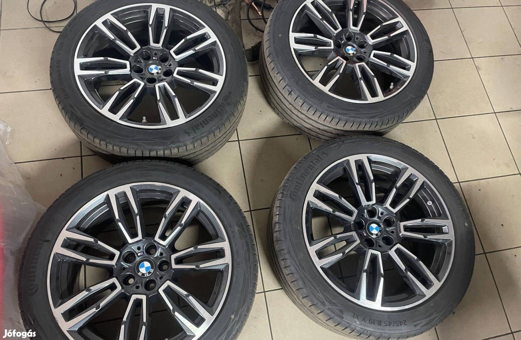 Bmw G széria gyári alufelni garnitúra hibátlan állapotban 10.000km-ter