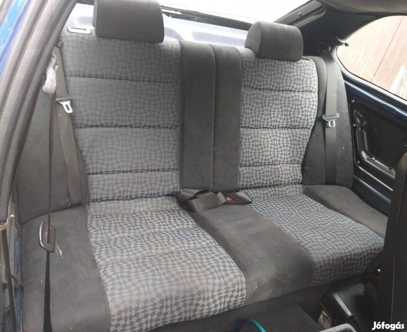 Bmw e36 compact hátsó ülés