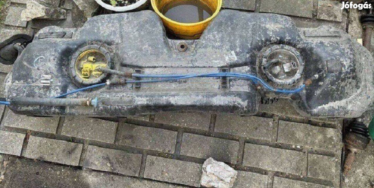Bmw e36 compact tank ac pumpa