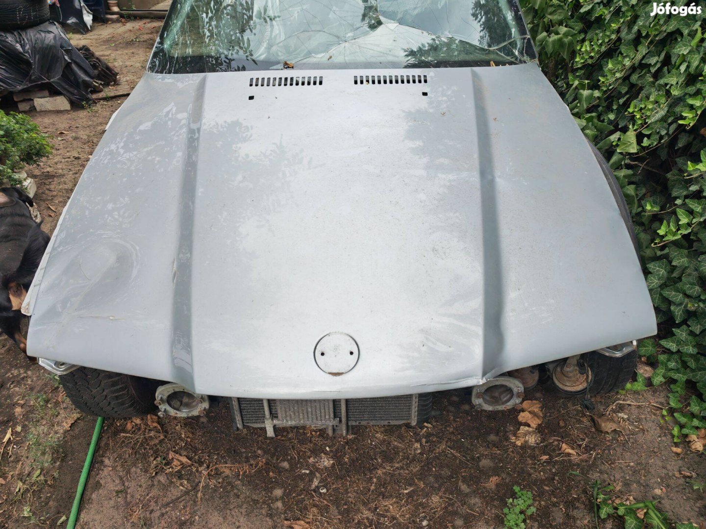 Bmw e36 coupe/cabrio sérült motorháztető