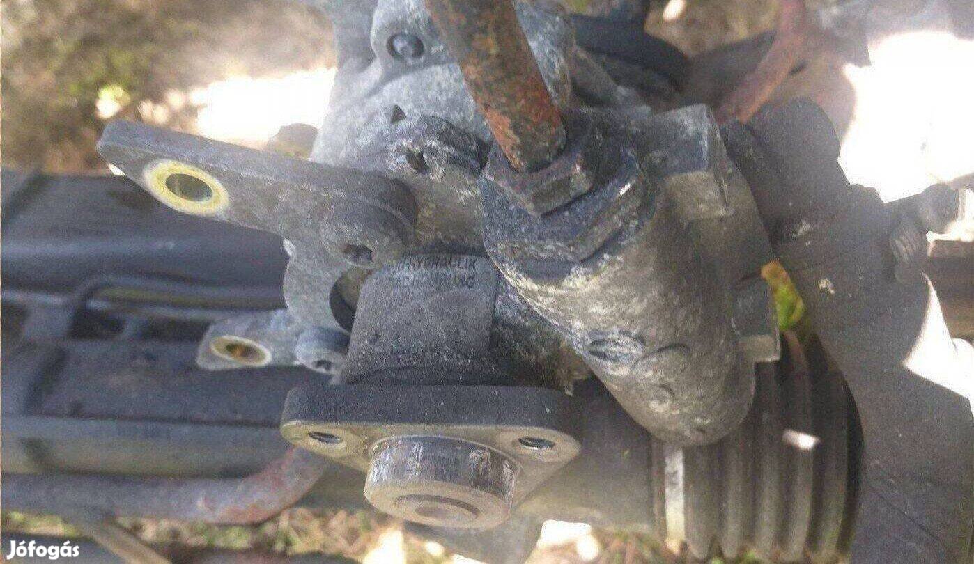 Bmw e36 szervó szivattyú