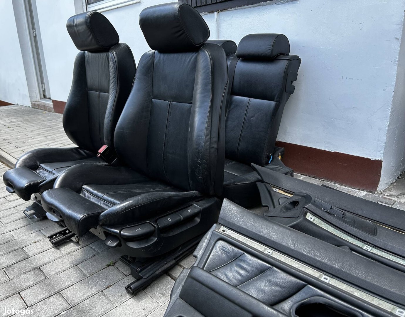 Bmw e39 M combtámaszos bőrbelső touring