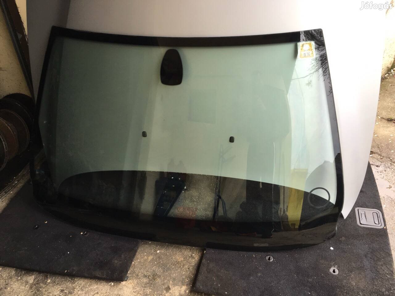 Bmw e39 elsô szélvédő üveg