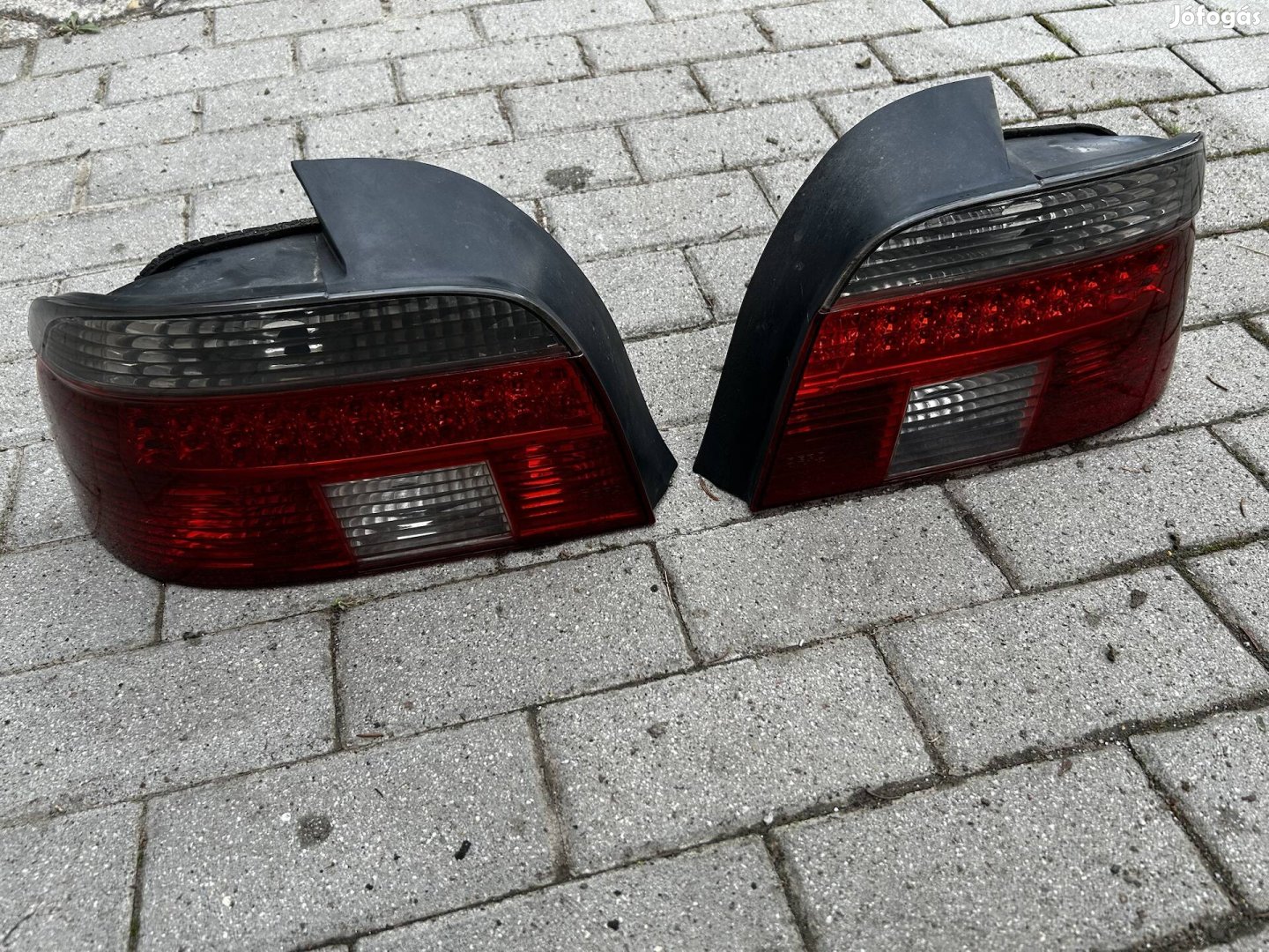 Bmw e39 facelift hátsó lámpák