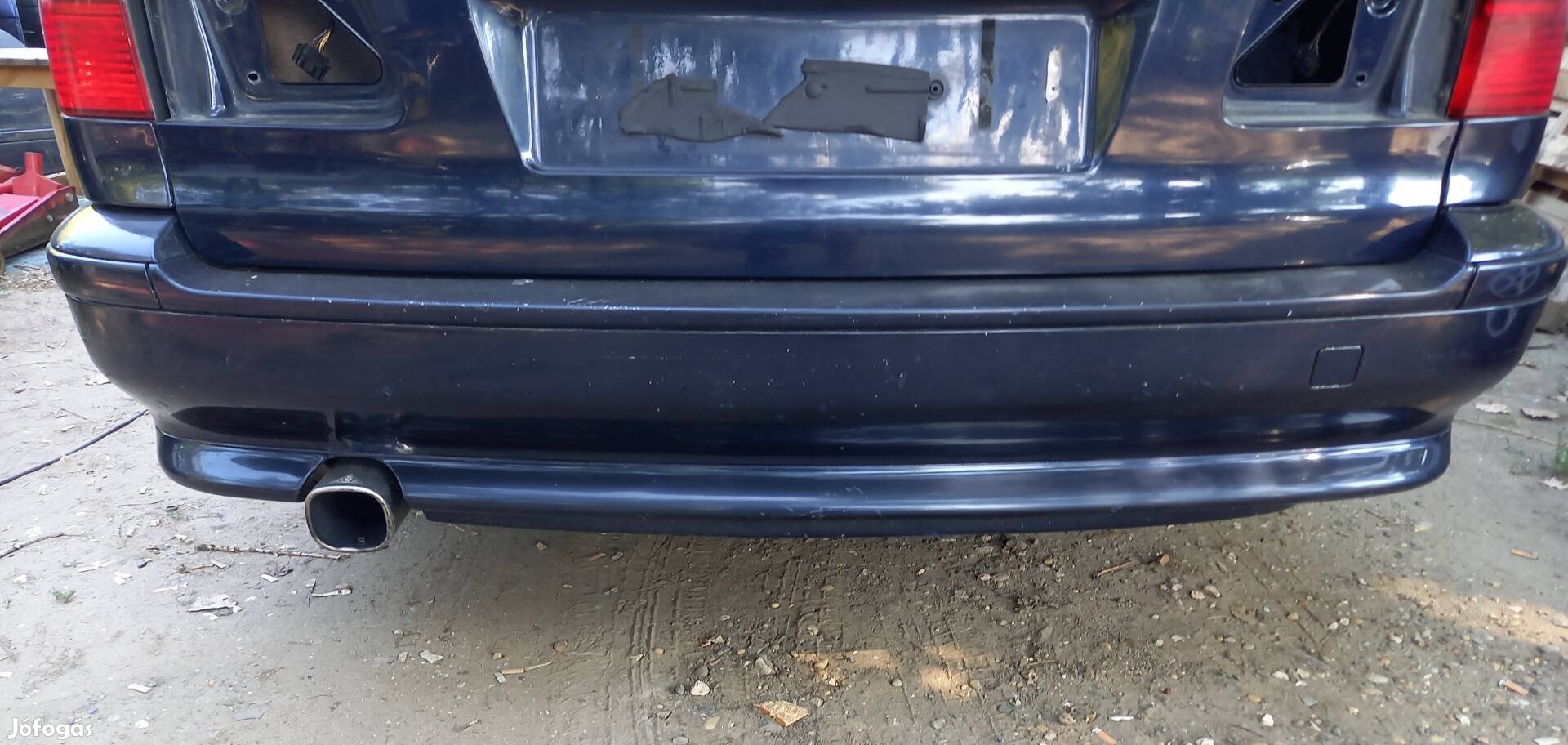 Bmw e39 kombi hátsó lökháritó