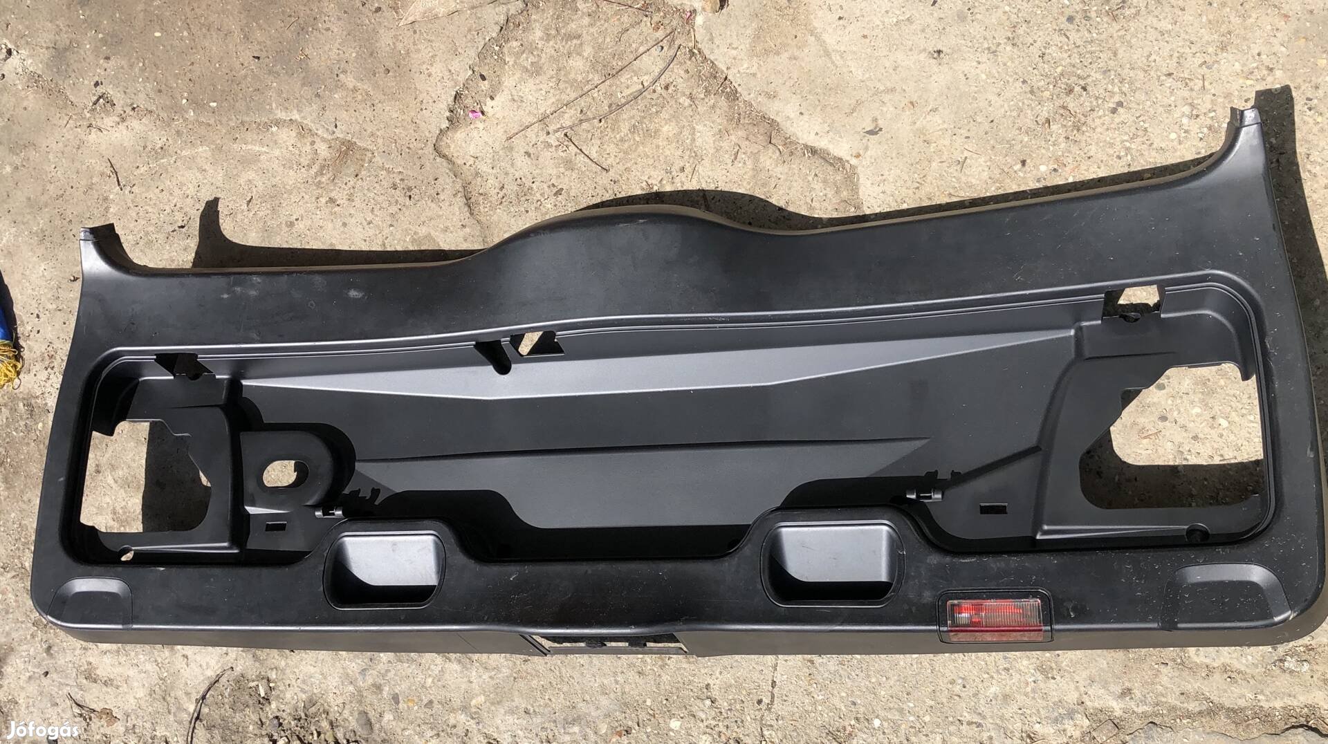 Bmw e39 touring csonagtérajtó burkolat