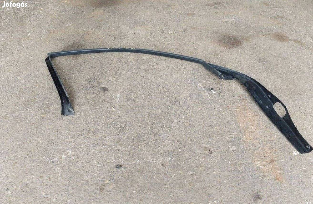 Bmw e46 jobb első ajtóburkolat