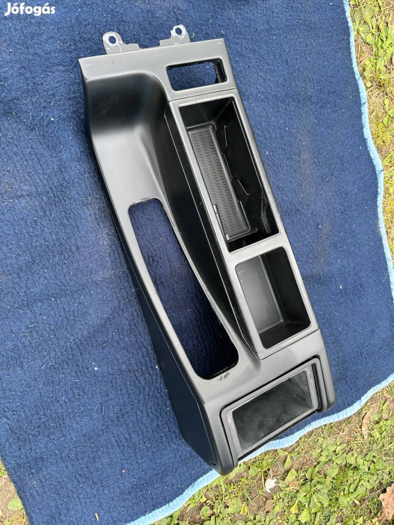 Bmw e46 középkonzol