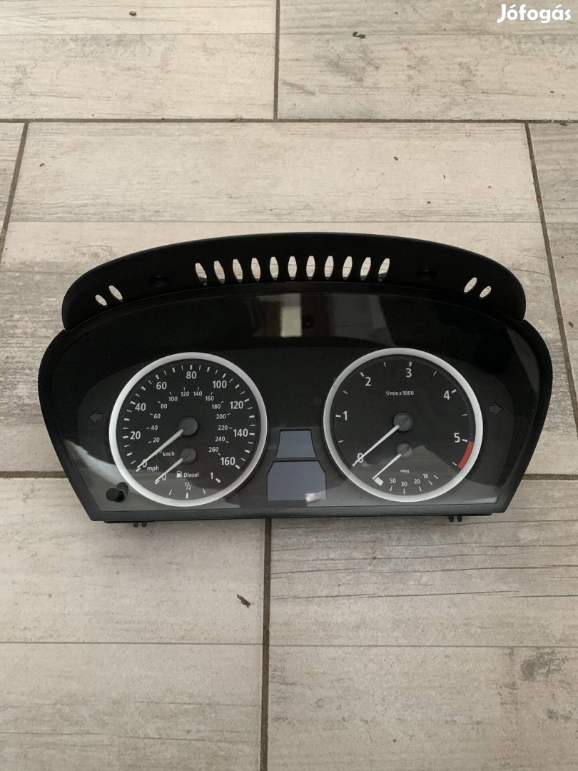 Bmw e60 e61 km óra mph 