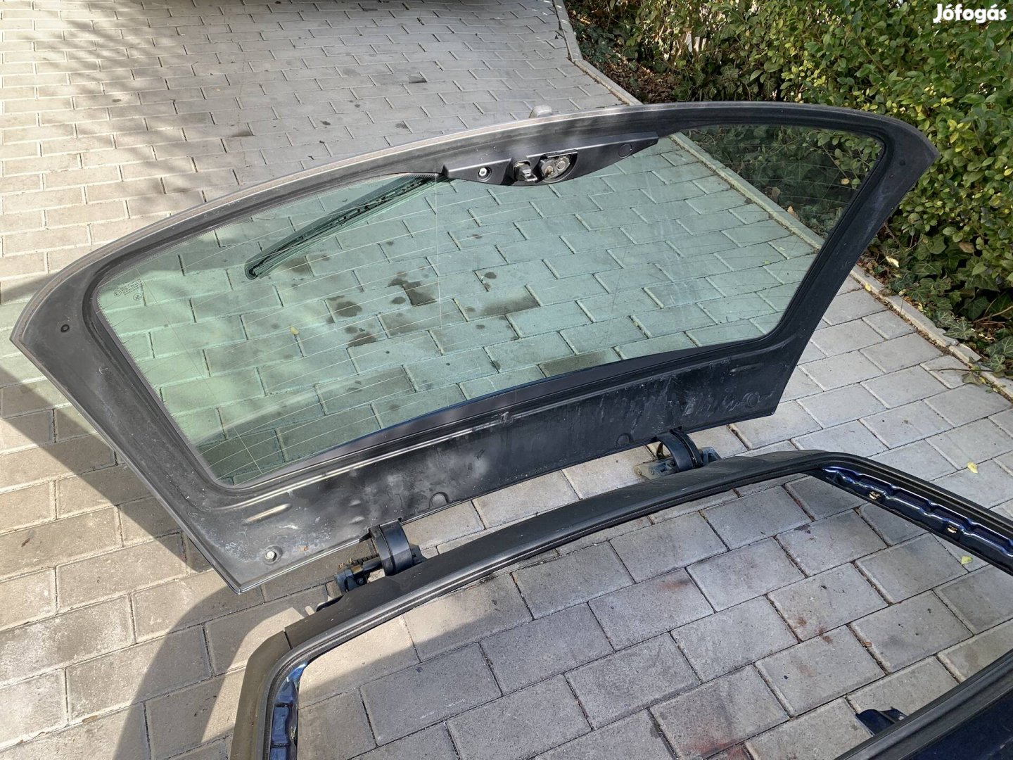Bmw e61 csomagtér üveg