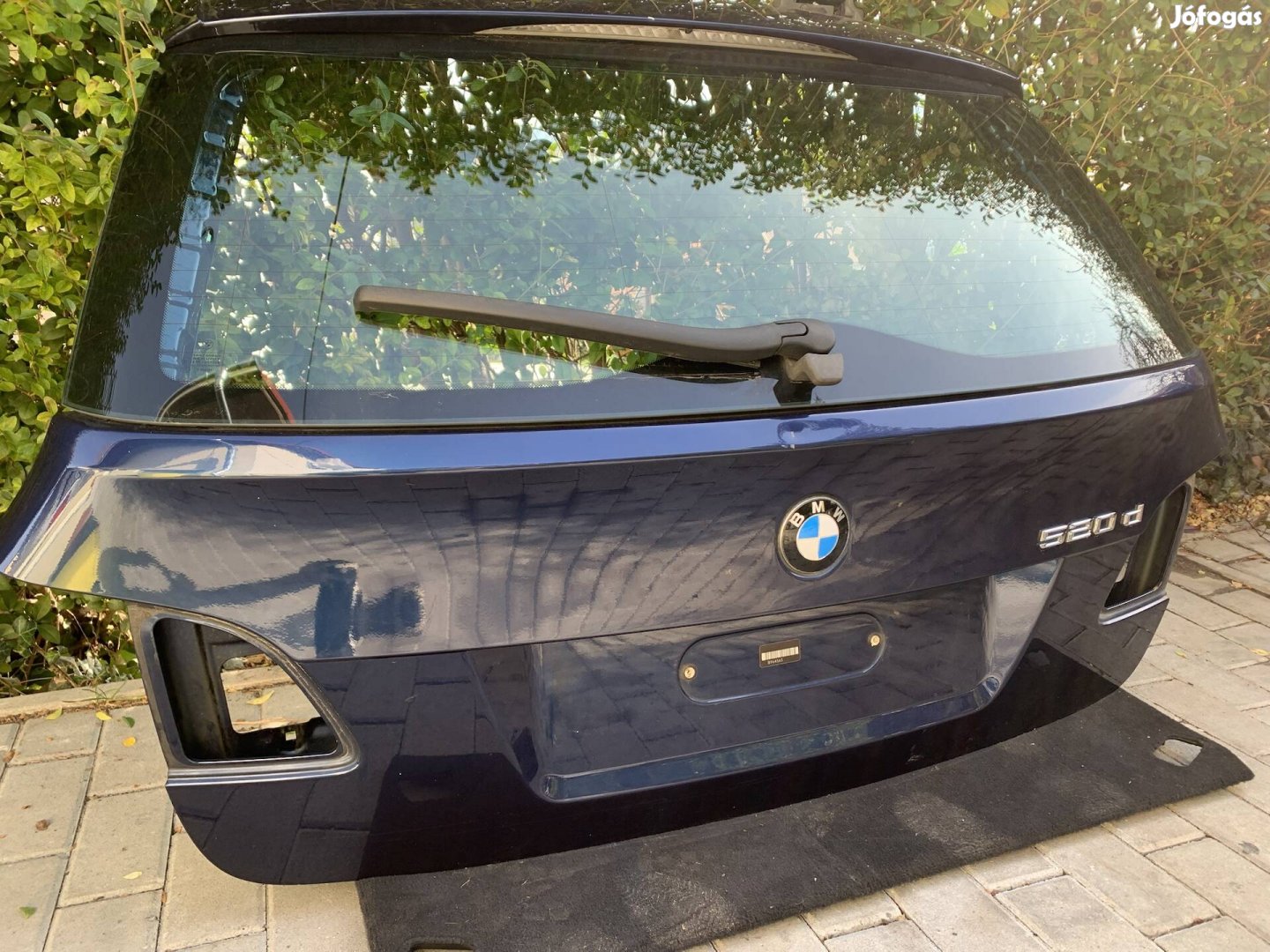 Bmw e61 csomagtérfedél