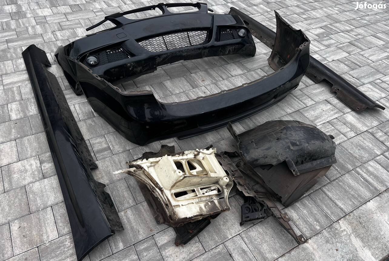 Bmw e91 LCI gyári M-paket szett eladó 