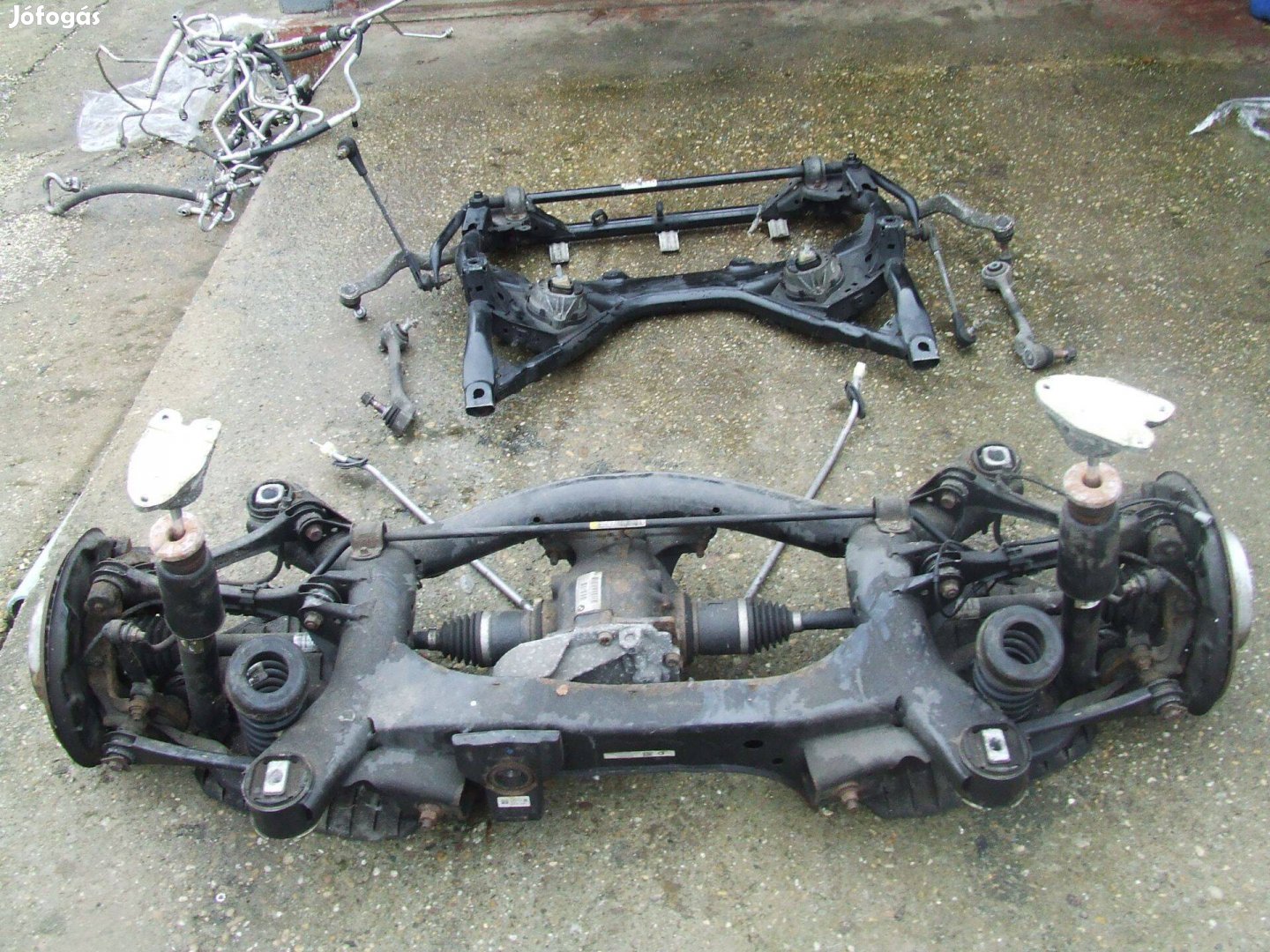 Bmw f30 első bölcső hátsó hid difi fék féltengely
