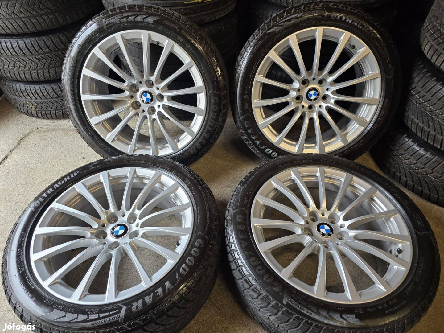 Bmw g26 g30 g31 i4 alufelni 18 felni 5x112 goodyear téli gumi