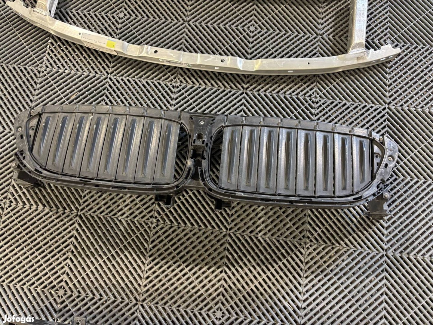 Bmw g30 első hűtő zsalu, rács