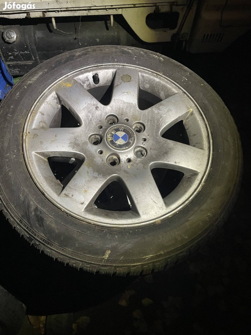 Bmw gyári 16' 205/55 téligumikkal