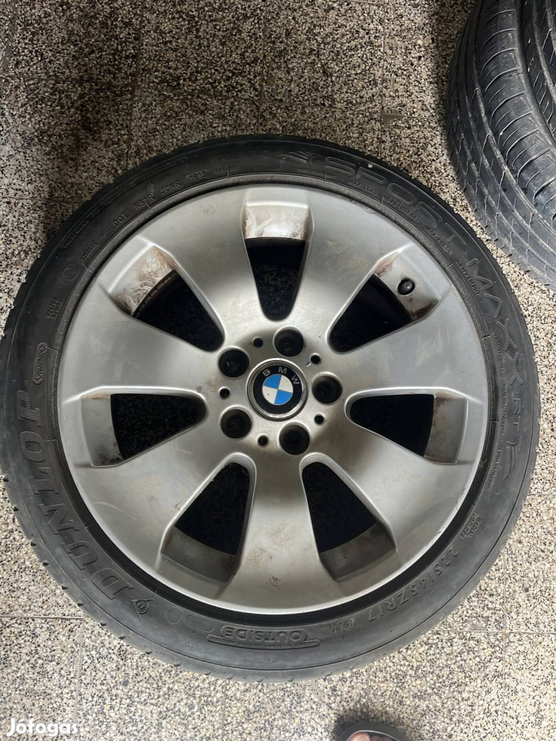 Bmw gyári Alufelni ,225/45R17 gumikkal.