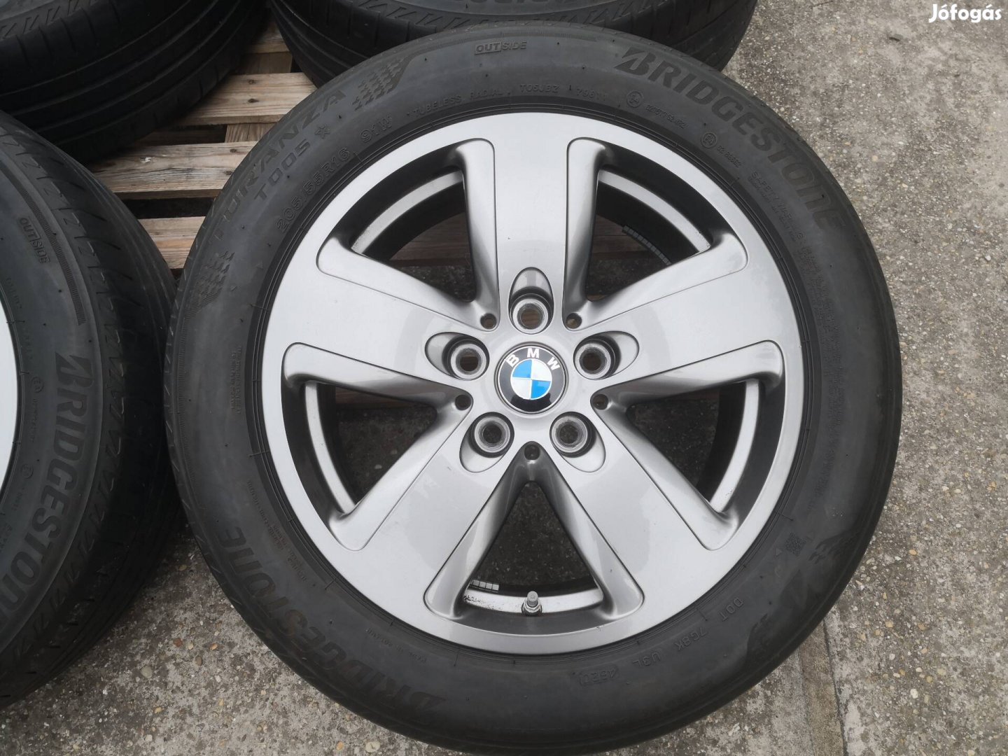 Bmw gyári ,esetleg Vw csoport 16-os  alukerék 5x112-es