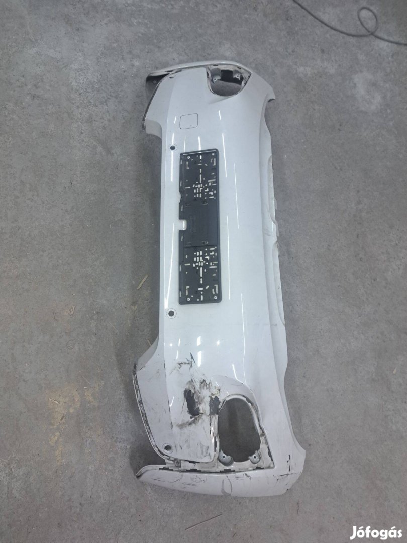 Bmw i3 lökhárító sérült