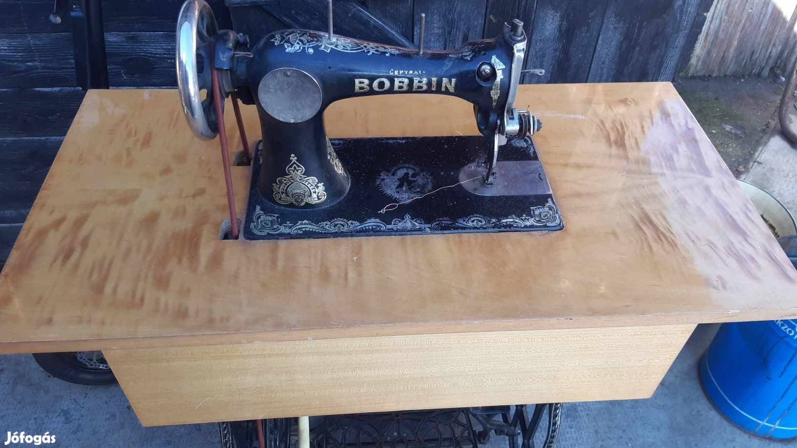 Bobbin antik varrógép működő