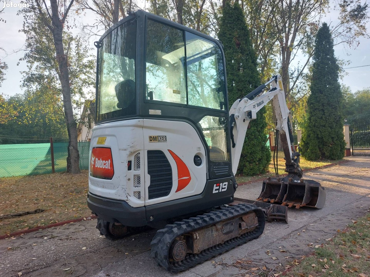 Bobcat E-19 3 db kanállal