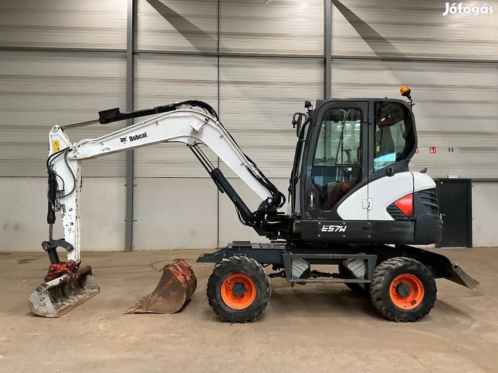 Bobcat E 57 W / 3.659 h üzemóra / Lízing 20%-tól