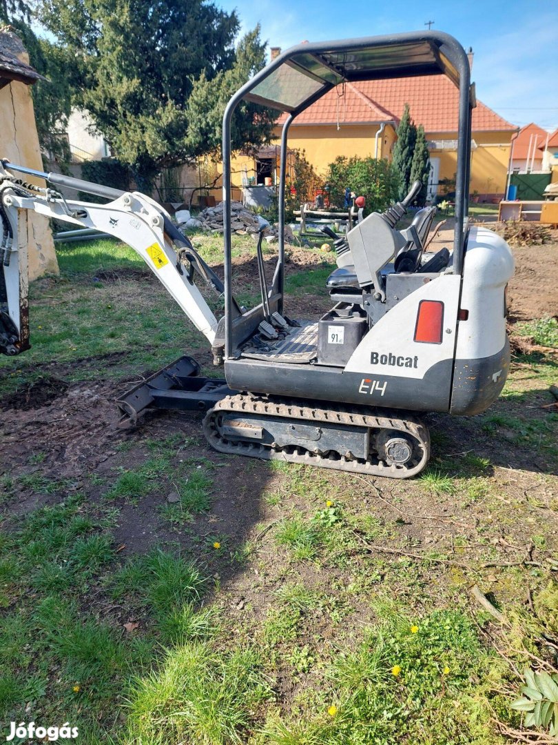 Bobcat E -14 Minikotró eladó