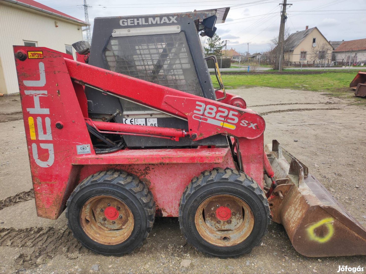 Bobcat Gehl 3825 
