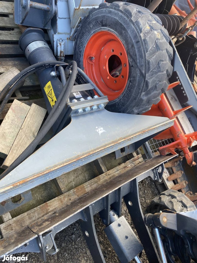 Bobcat HB 680 törőfej, bontókalapács