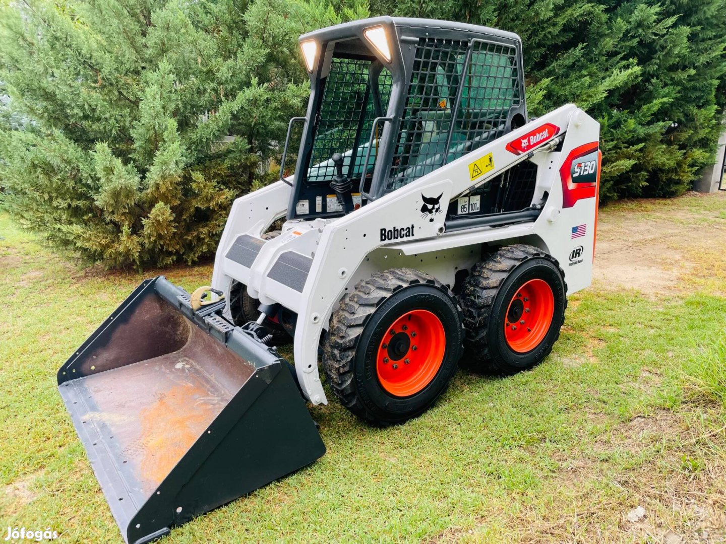 Bobcat S130 2500kg csúszókormányzású rakodógép