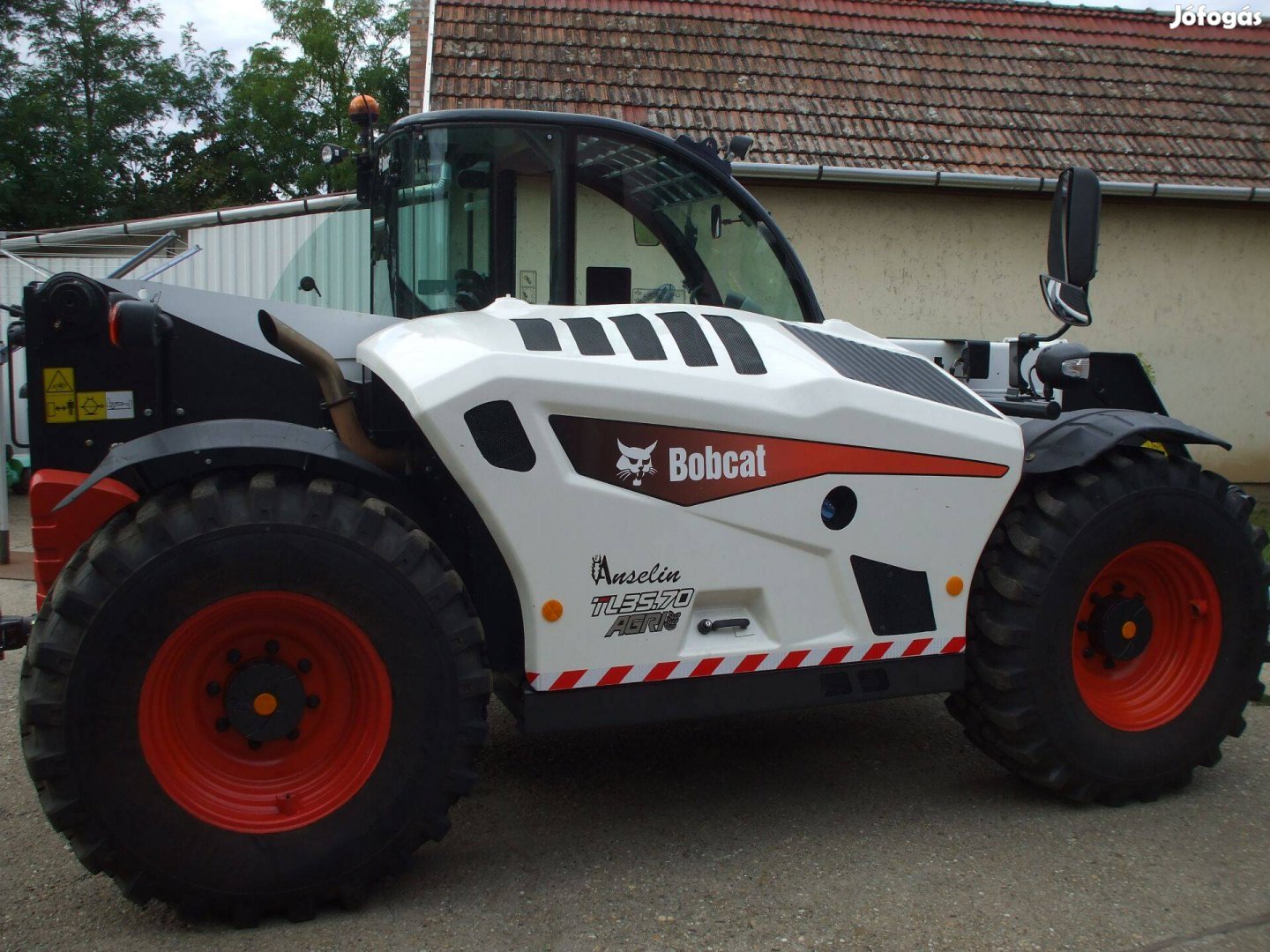 Bobcat TL-3570 Teleszkópos Rakodó Rendszámos