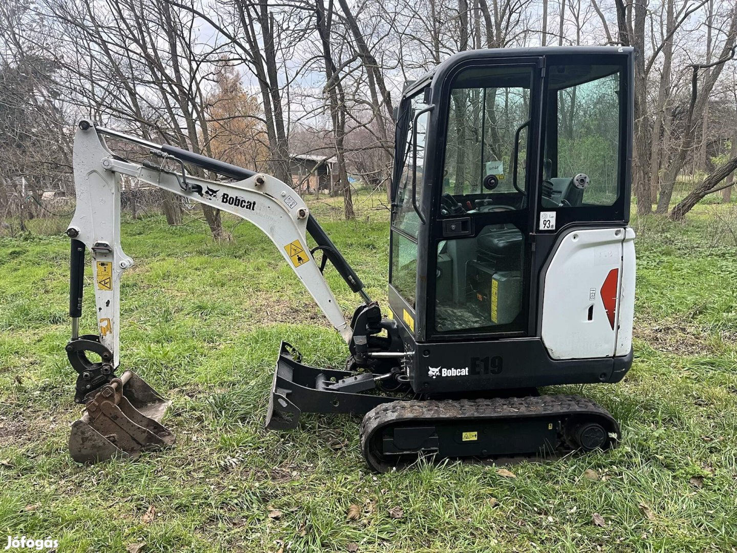 Bobcat e19 minikotró forgókotró kubota