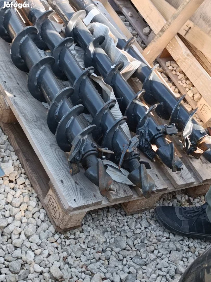 Bobcat fúrócsiga, új 150 mm - es átmérővel, vídiás körmökkel eladó!